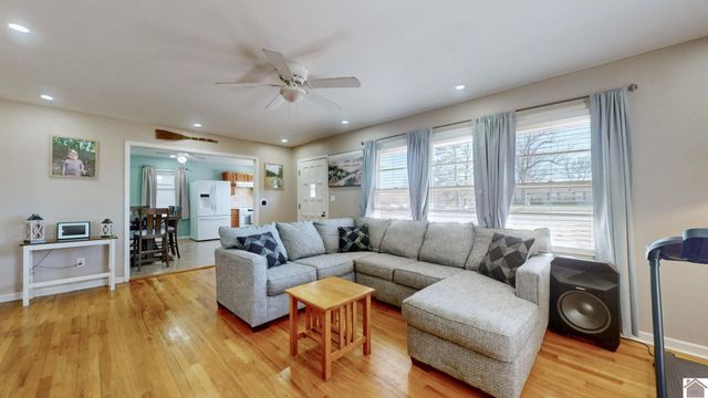 606 Brewers Highway, Hardin, KY 42048