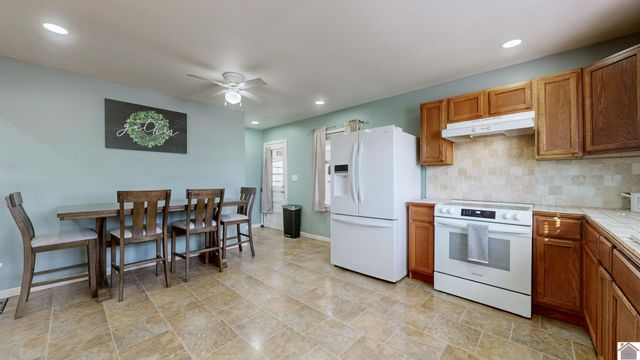 606 Brewers Highway, Hardin, KY 42048