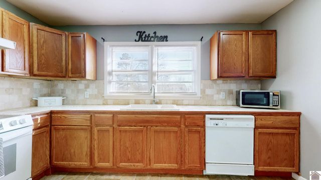 606 Brewers Highway, Hardin, KY 42048