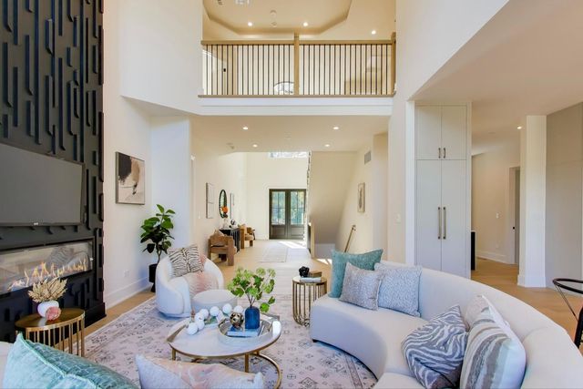 1839 Shelley Court, Highland Park, IL 60035