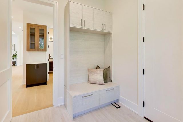 1839 Shelley Court, Highland Park, IL 60035