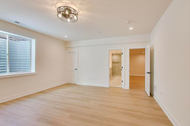 1839 Shelley Court, Highland Park, IL 60035