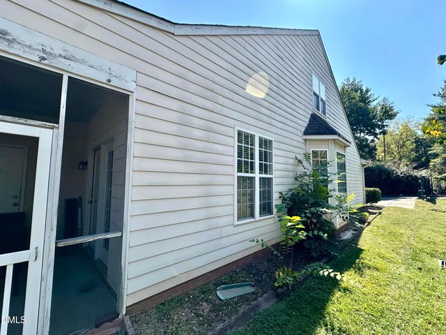 1 Signet Drive, Durham, NC 27704