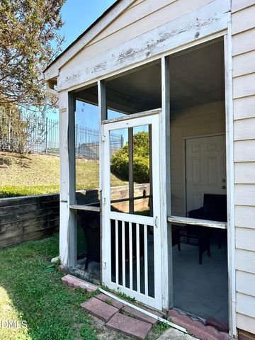 1 Signet Drive, Durham, NC 27704