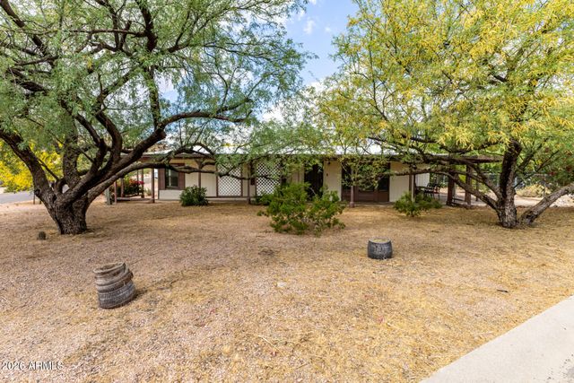 288 W ORO VIEJO Drive, Queen Valley, AZ 85118
