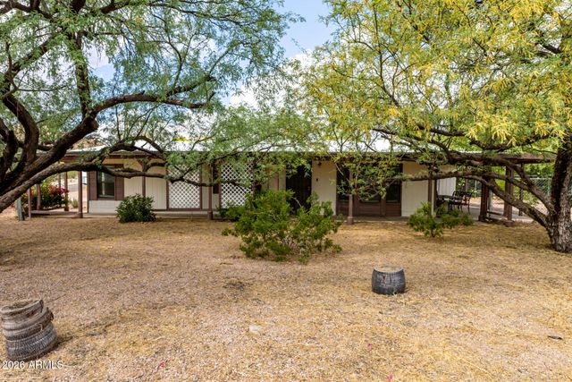 288 W ORO VIEJO Drive, Queen Valley, AZ 85118