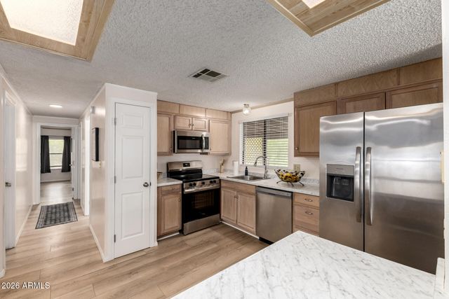 288 W ORO VIEJO Drive, Queen Valley, AZ 85118