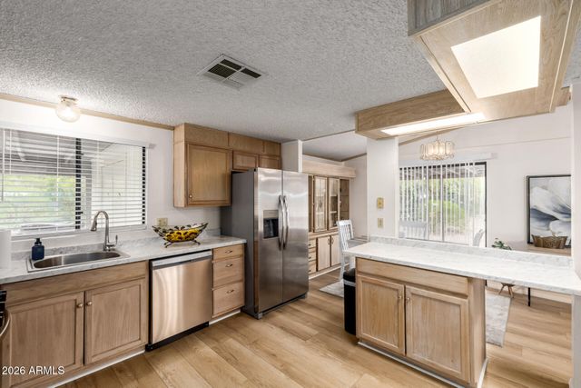 288 W ORO VIEJO Drive, Queen Valley, AZ 85118