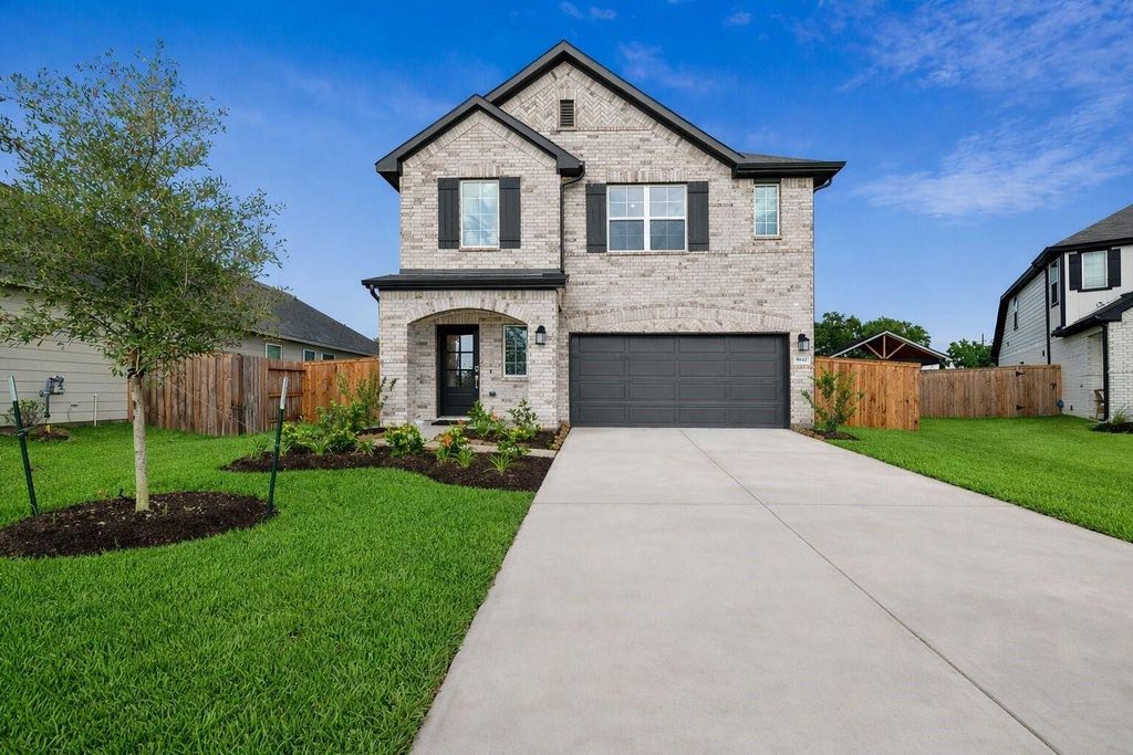 5847 Sunrise Bottom Lane, Fulshear, TX 77441