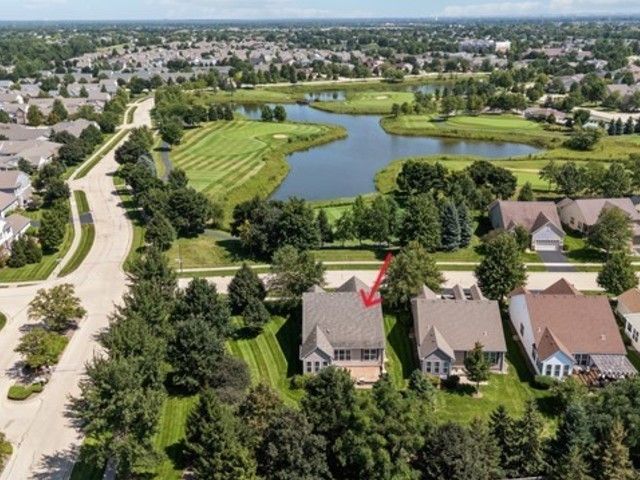 2703 Northmoor Drive, Naperville, IL 60564