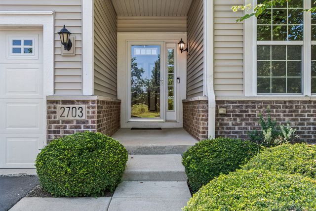 2703 Northmoor Drive, Naperville, IL 60564