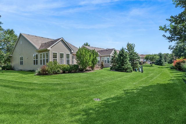 2703 Northmoor Drive, Naperville, IL 60564