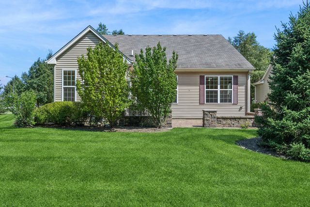 2703 Northmoor Drive, Naperville, IL 60564