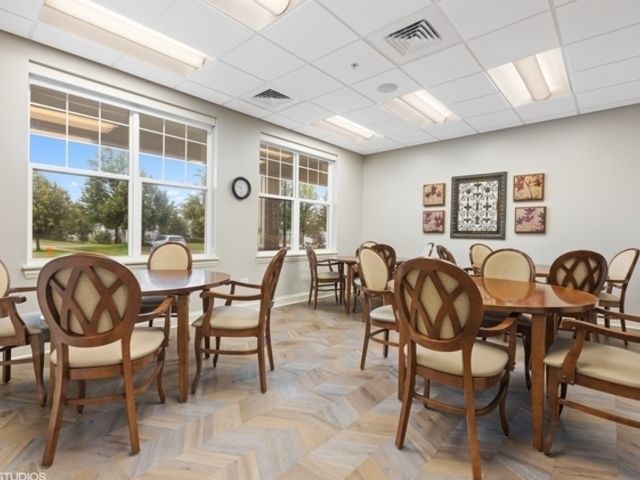 2703 Northmoor Drive, Naperville, IL 60564