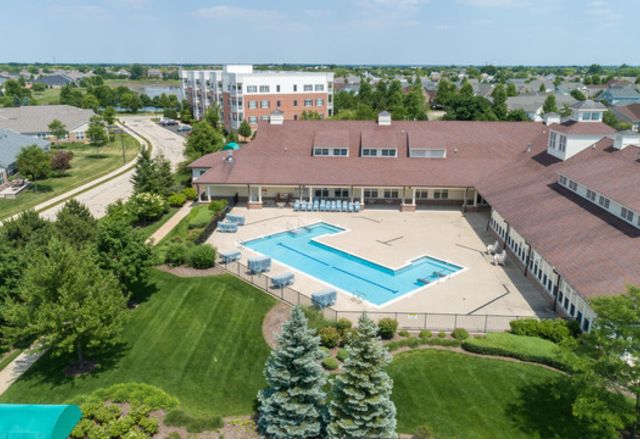 2703 Northmoor Drive, Naperville, IL 60564