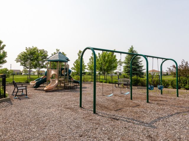 2703 Northmoor Drive, Naperville, IL 60564