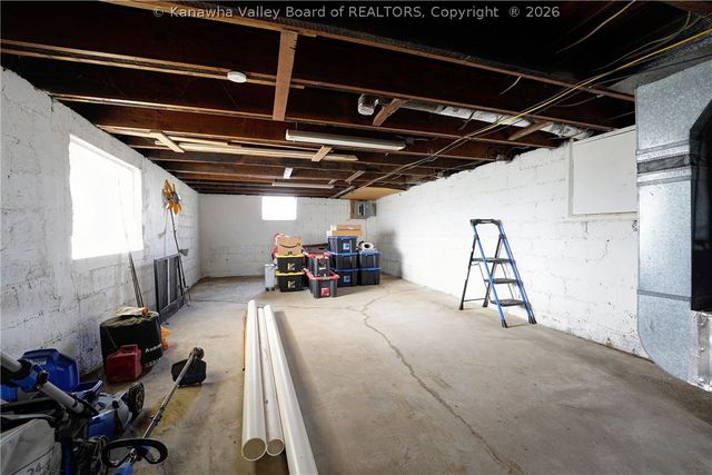 104 Costello Street, Charleston, WV 25302