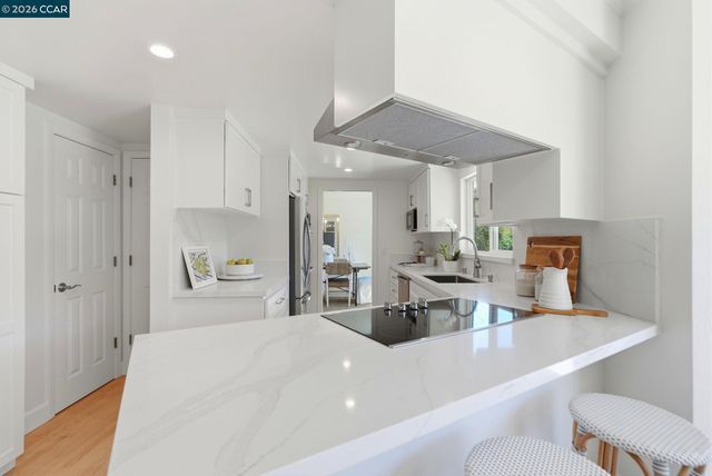 77 Gaywood Pl, Moraga, CA 94556
