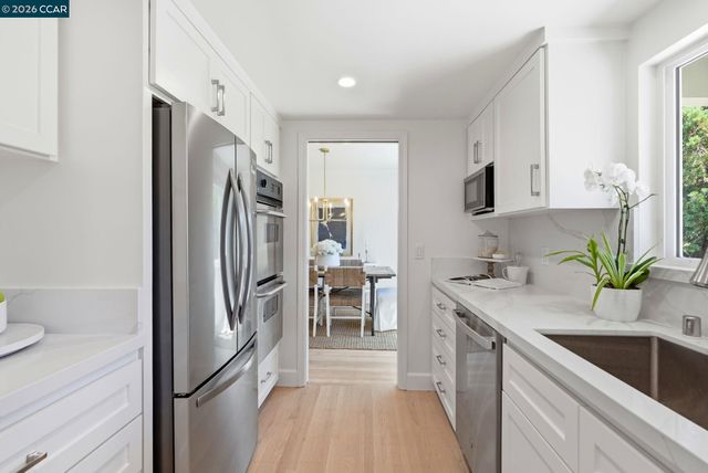 77 Gaywood Pl, Moraga, CA 94556