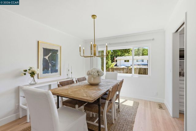 77 Gaywood Pl, Moraga, CA 94556