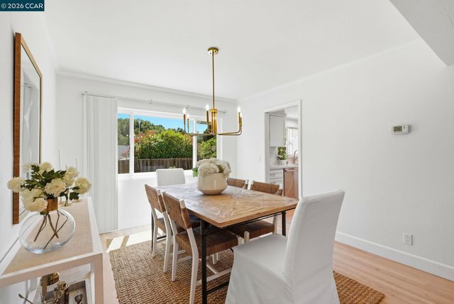 77 Gaywood Pl, Moraga, CA 94556