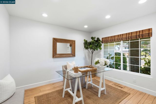 77 Gaywood Pl, Moraga, CA 94556