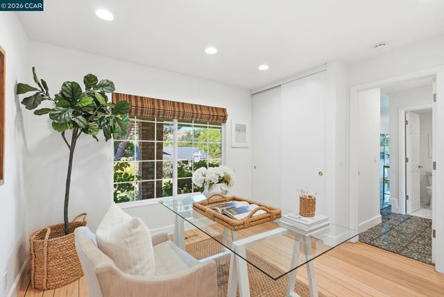 77 Gaywood Pl, Moraga, CA 94556