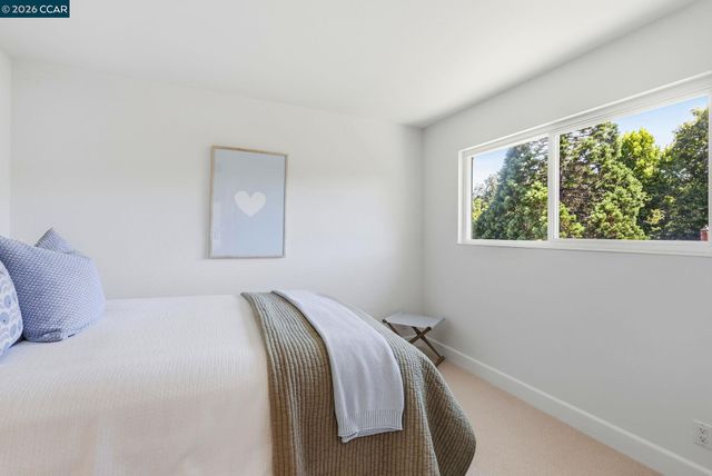 77 Gaywood Pl, Moraga, CA 94556