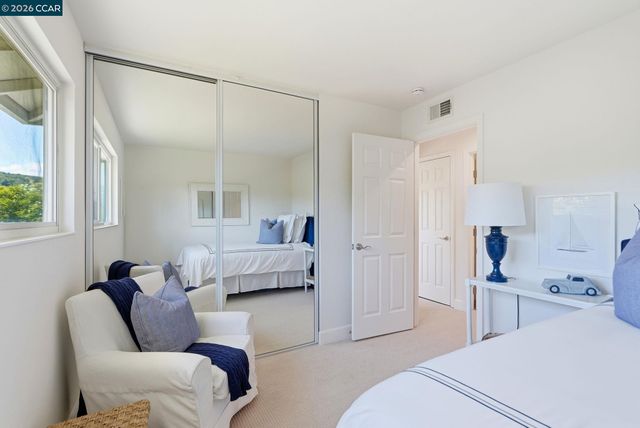 77 Gaywood Pl, Moraga, CA 94556