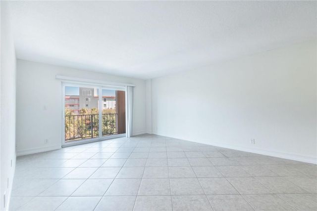 950 Ponce De Leon Road 408, Boca Raton, FL 33432