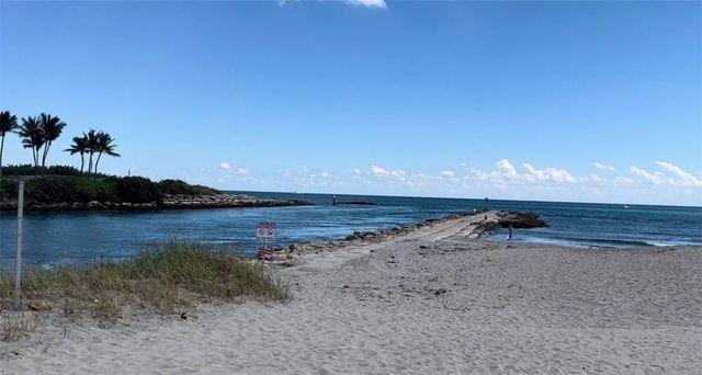 950 Ponce De Leon Road 408, Boca Raton, FL 33432