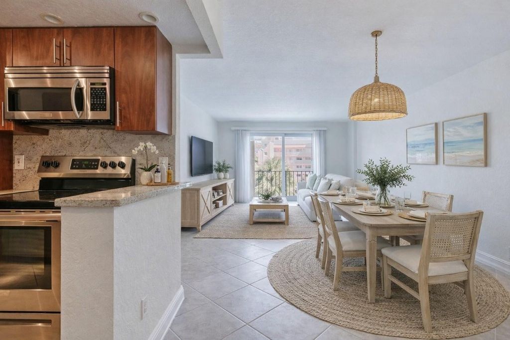 950 Ponce De Leon Road 408, Boca Raton, FL 33432