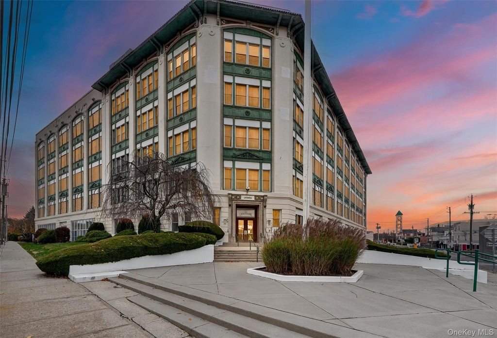 1 Landmark Square 530, Port Chester, NY 10573
