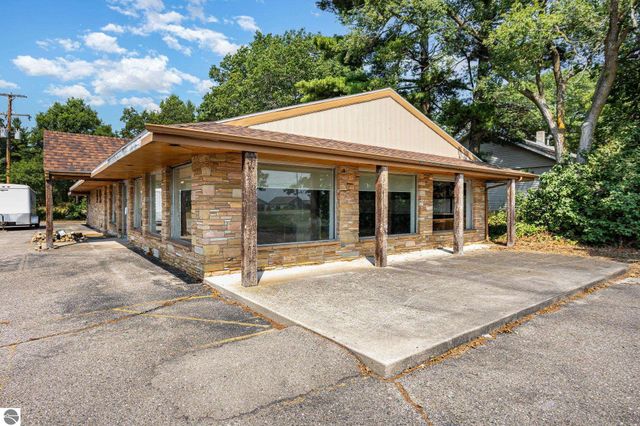 3497 N US-23, Oscoda, MI 48750