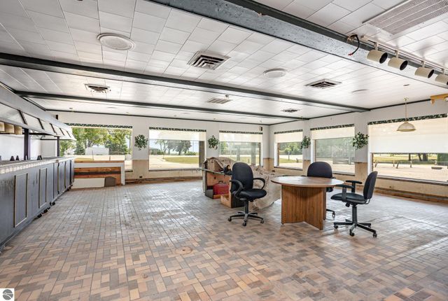 3497 N US-23, Oscoda, MI 48750