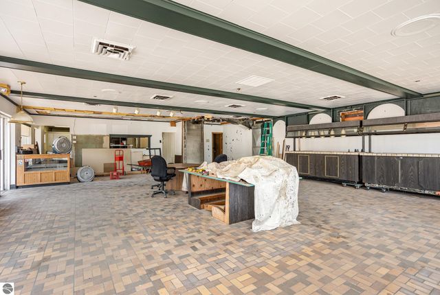 3497 N US-23, Oscoda, MI 48750