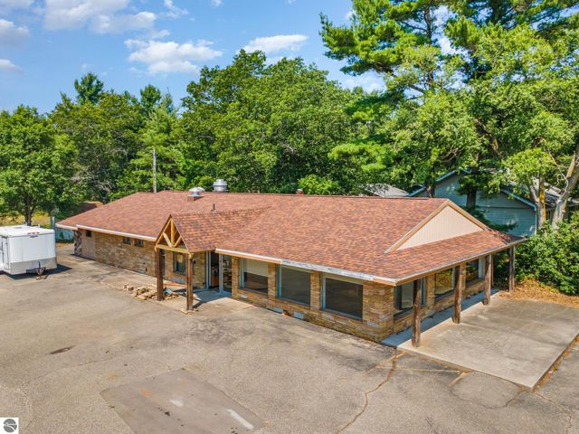 3497 N US-23, Oscoda, MI 48750