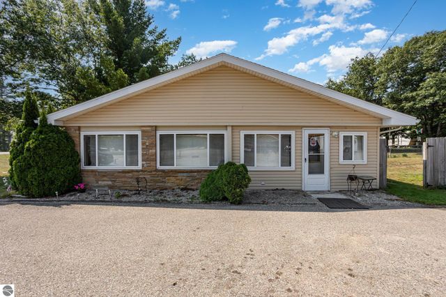 3497 N US-23, Oscoda, MI 48750