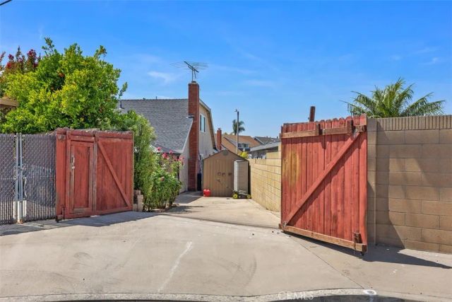 16242 Quartz, Westminster, CA 92683