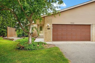 7055 Robinwood Trail, Woodbury, MN 55125