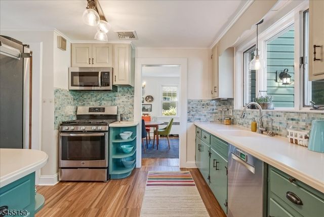 132 Lindbergh Blvd, Bloomfield Twp., NJ 07003