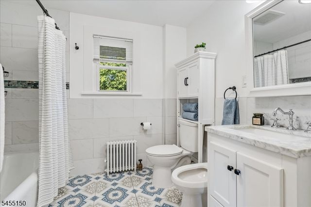 132 Lindbergh Blvd, Bloomfield Twp., NJ 07003