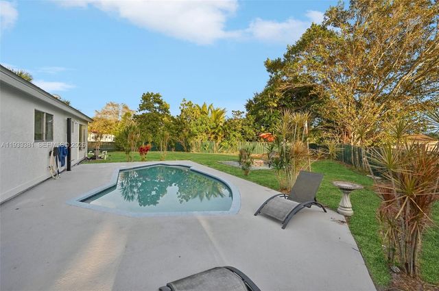 337 SW Cherryhill Road, Port St. Lucie, Port St Lucie, FL 34953