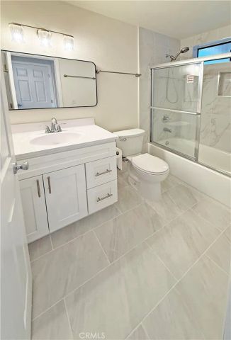 4881 Vista Drive, Huntington Beach, CA 92649