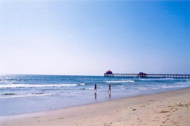 4881 Vista Drive, Huntington Beach, CA 92649