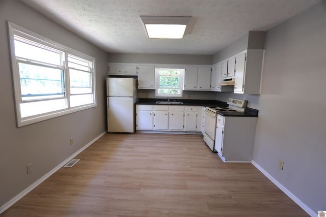 2332 Center Street, Paducah, KY 42003