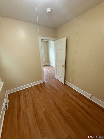 22 Stevens Street, New Haven, CT 06519