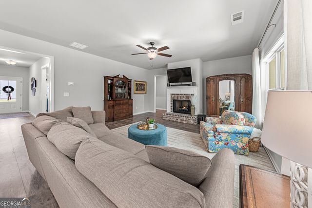 111 Harmony Farms Drive, Eatonton, GA 31024