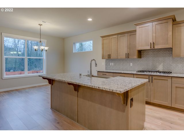 3205 S Magnolia Dr Lot 738, Cornelius, OR 97113