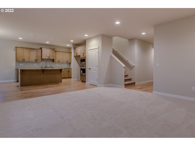 3205 S Magnolia Dr Lot 738, Cornelius, OR 97113